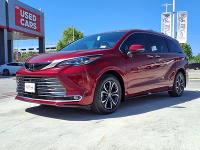 2026 Toyota Sienna Platinum