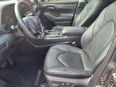 2021 Toyota Highlander Platinum