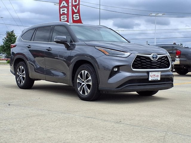 2022 Toyota Highlander Hybrid XLE