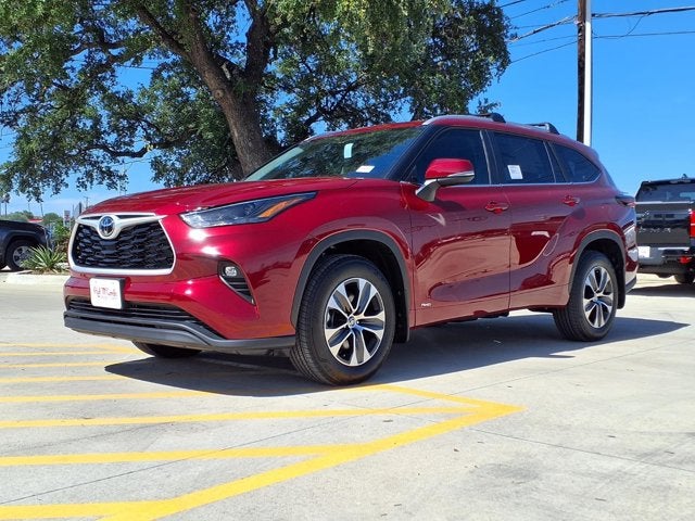 2026 Toyota Highlander Hybrid XLE