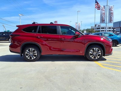 2026 Toyota Highlander Hybrid XLE