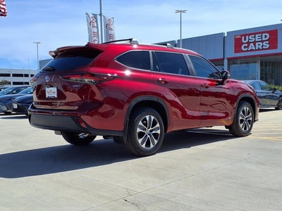 2026 Toyota Highlander Hybrid XLE