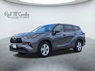 2025 Toyota Highlander LE