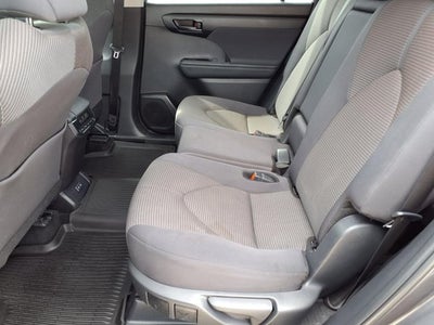 2025 Toyota Highlander LE