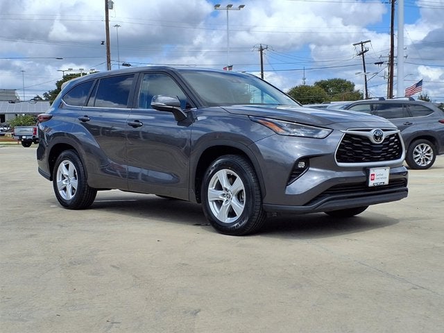 2025 Toyota Highlander LE