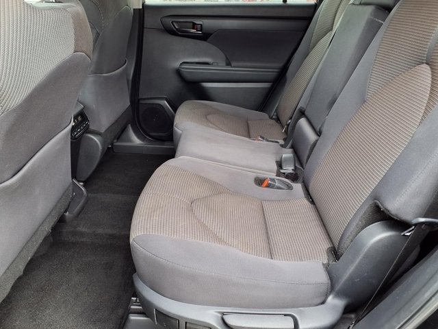 2025 Toyota Highlander LE