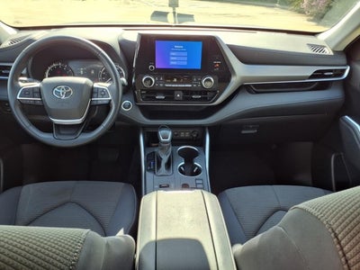 2025 Toyota Highlander LE