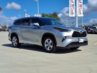 2025 Toyota Highlander LE