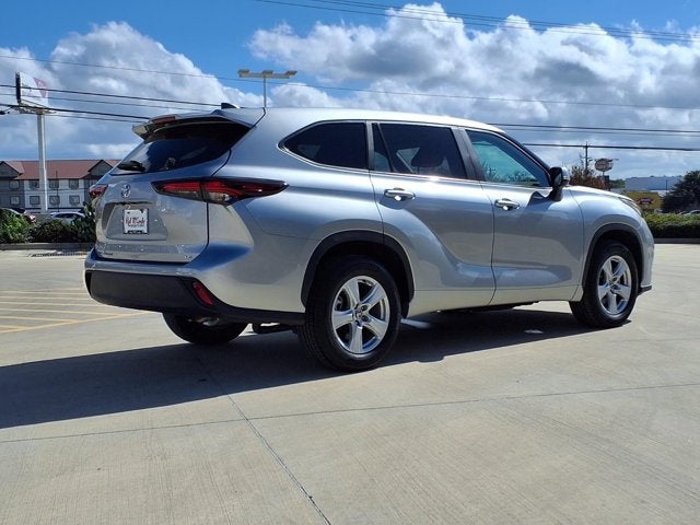 2025 Toyota Highlander LE