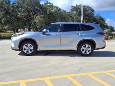 2025 Toyota Highlander LE