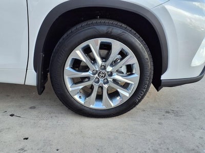 2026 Toyota Highlander Limited
