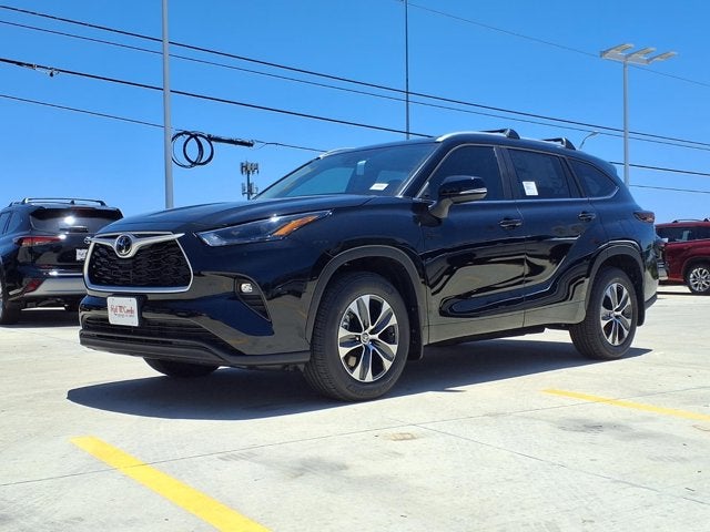 2026 Toyota Highlander XLE
