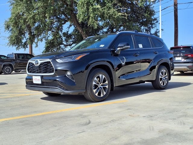 2026 Toyota Highlander XLE