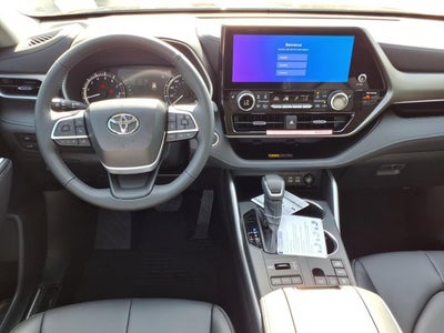 2026 Toyota Highlander XLE