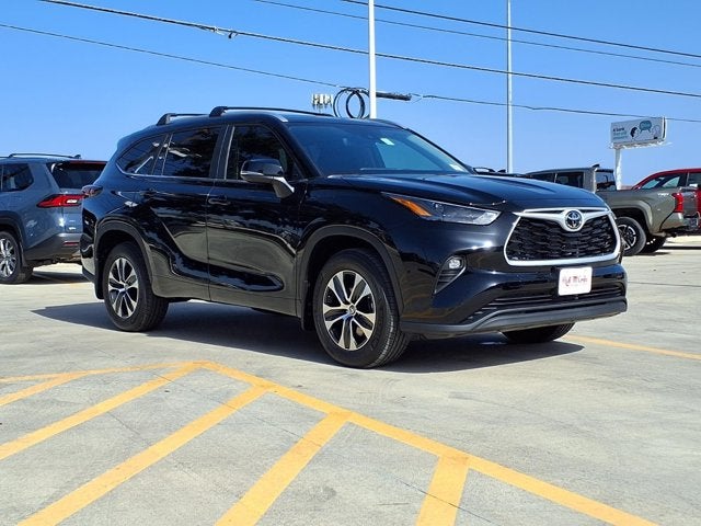 2026 Toyota Highlander XLE