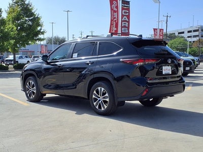2026 Toyota Highlander XLE