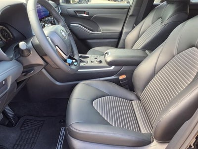 2026 Toyota Highlander XSE