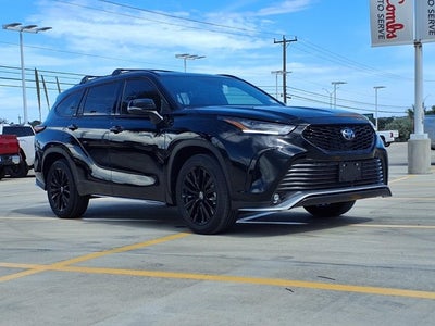 2026 Toyota Highlander XSE