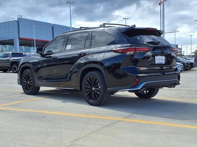 2026 Toyota Highlander XSE