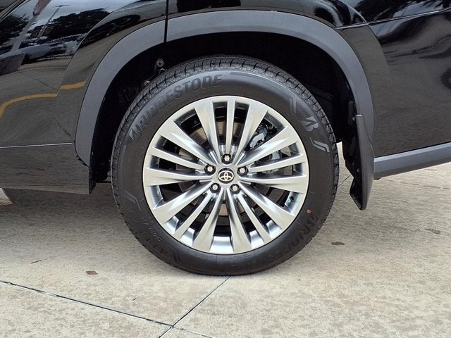 2026 Toyota Highlander Platinum