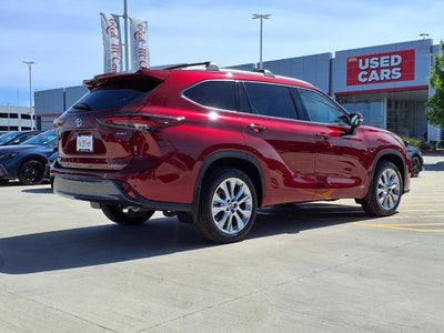 2026 Toyota Highlander Hybrid Limited