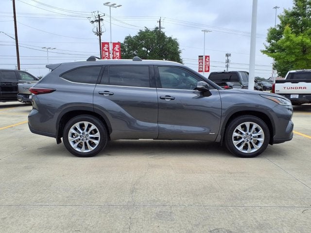 2025 Toyota Highlander Hybrid Limited