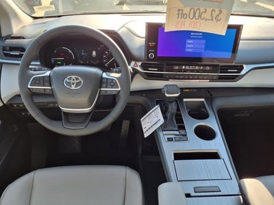 2026 Toyota Sienna XLE