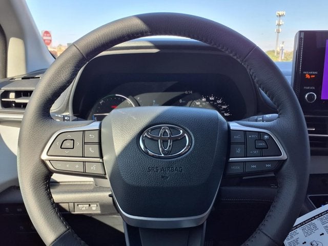 2026 Toyota Sienna XLE