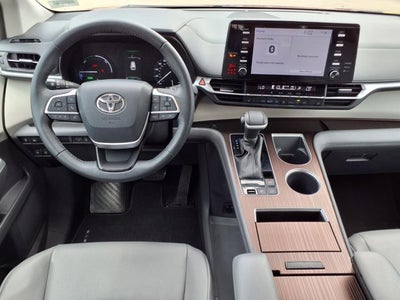 2021 Toyota Sienna XLE