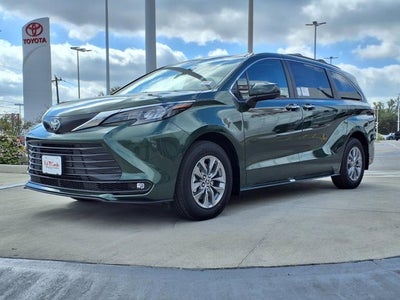 2026 Toyota Sienna XLE
