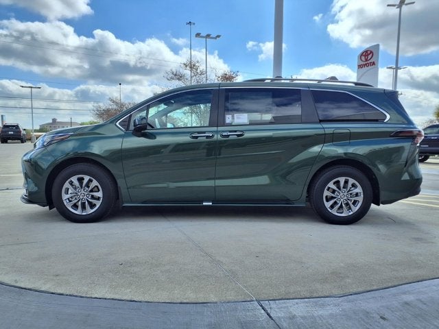 2026 Toyota Sienna XLE
