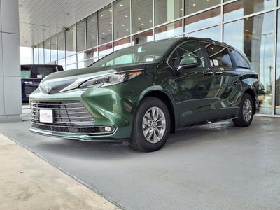 2026 Toyota Sienna XLE
