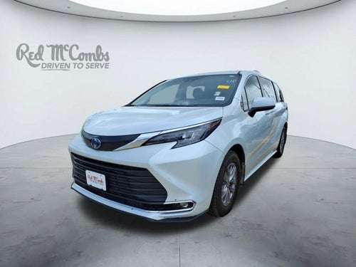 2024 Toyota Sienna XLE