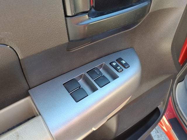 2011 Toyota Tundra 2WD Truck CREW 2WD V8 5.7 G