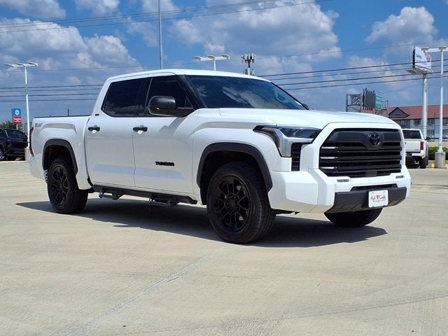 2022 Toyota Tundra 2WD SR5