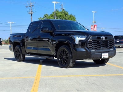 2024 Toyota Tundra 4WD SR5