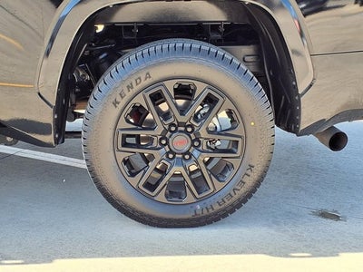 2024 Toyota Tundra 4WD SR5