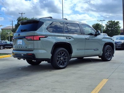 2025 Toyota Sequoia Platinum