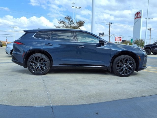 2026 Toyota Crown Signia Limited