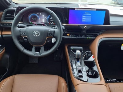 2025 Toyota Crown Signia Limited