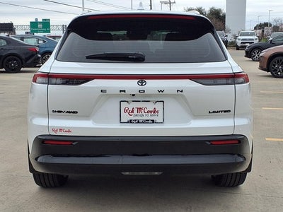 2025 Toyota Crown Signia Limited