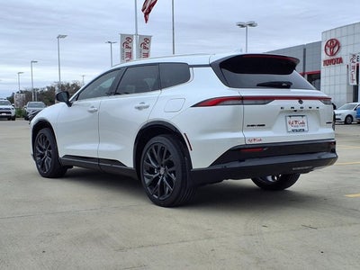 2025 Toyota Crown Signia Limited