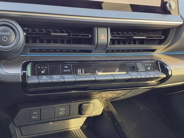 2025 Toyota Prius XLE