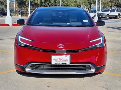 2025 Toyota Prius XLE