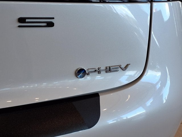 2027 Toyota Prius Plug-In Hybrid XSE Premium