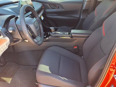 2026 Toyota Prius Plug-In Hybrid SE