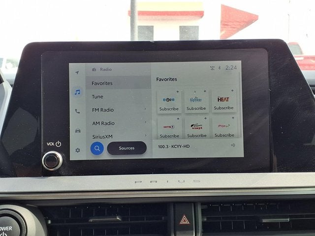 2025 Toyota Prius LE