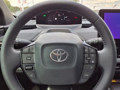 2027 Toyota C-HR SE