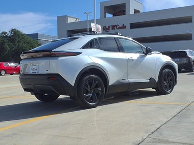 2026 Toyota C-HR SE