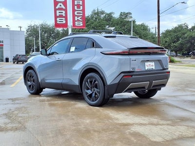 2026 Toyota C-HR SE